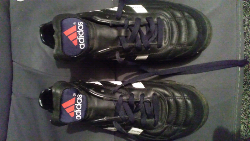 astro turf trainers size 8
